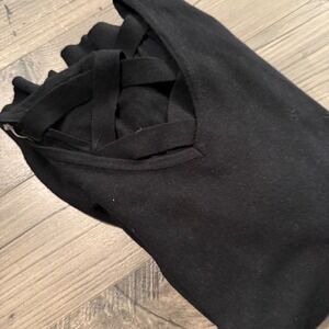 Love Ellie Mia Back Detail Pullover Sweater Black Large Crisscross V-Neck L NEW